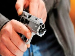 Hastanede Kavga: 2 Yaralı, 3 Gözaltı