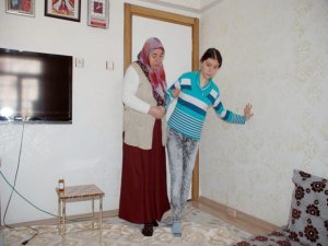 Şurup şişesi 14 yaşındaki kızın hayatını kararttı