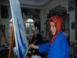 Ev Hanımlığından Sıkıldılar Resim Kursuna Yazıldılar