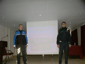 Polisler öğrencileri bilgilendirdi