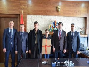 TEOG birincisine ,kaymakamdan ödül