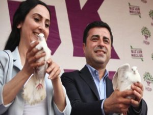 Demirtaş ve Yüksekdağ için AİHM'e başvuru yapıldı