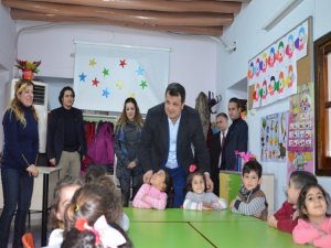 Özkan’dan Sur'da faaliyet gösteren kurumlara ziyaret