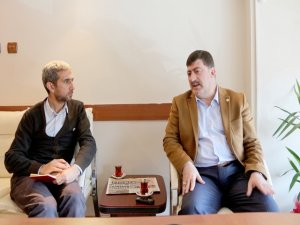 AK Partili Akar’dan Gazetemize ziyaret