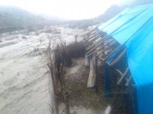 Şirvan’da selde köprü yıkıldı, okul kullanılamaz hale geldi