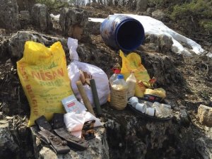 Siirt'te yaşam malzemesi ve mühimmat ele geçirildi