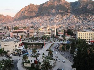 Suriyelilere 16 Nisan'da sokağa çıkma yasağı