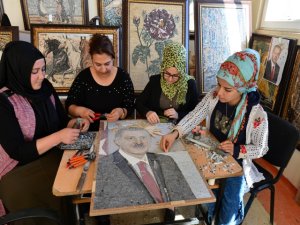 Erdoğan'ın 5 bin parçalı mozaik portresini yaptılar