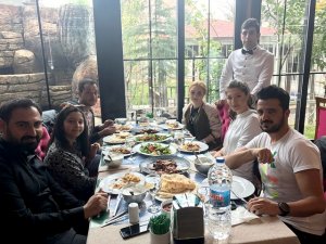 Popçu Seçkin Kaburga dolması yedi