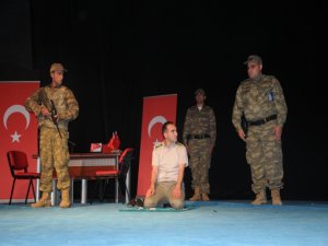 "15 Temmuz Engelsiz Kahramanlar" oyunu sahnelendi