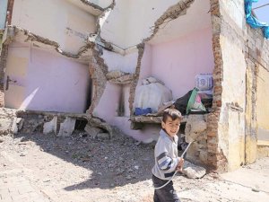 Evlerinizi boşaltın anonsu!