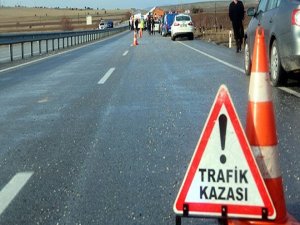 Diyarbakır'da trafik kazası: 1 ölü, 3 yaralı