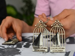 "Kara duvaklı gelinler" ile farkındalık