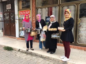AK Parti Kadın Kolları üyeleri yoksulların sofrasına konuk oldu