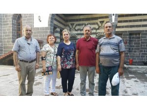 Okul arkadaşları 42 yıl sonra buluştu