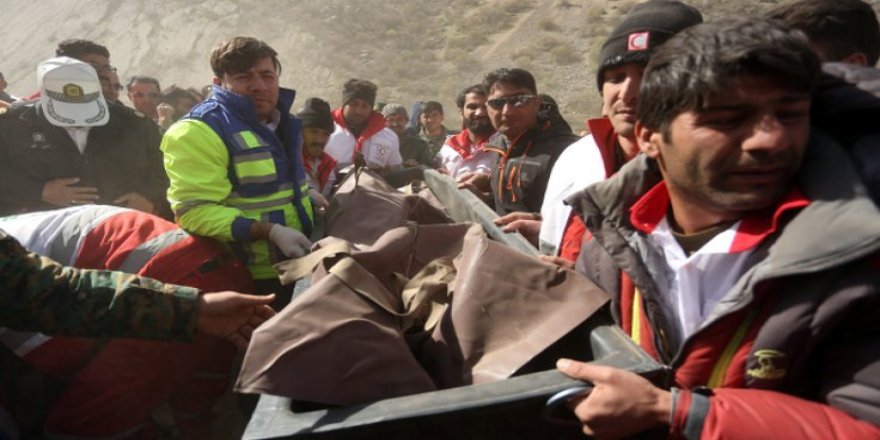 İran Adli Tıp Kurumu: Düşen uçaktaki bir kişi kayıp