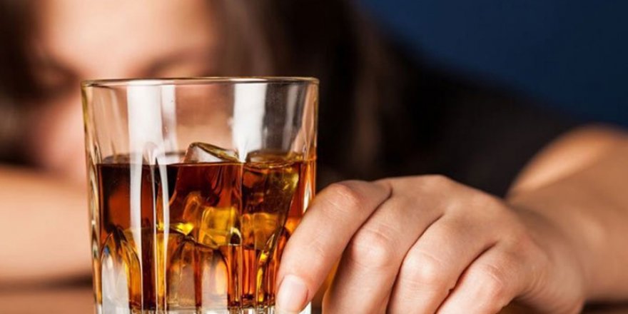 Alkollü mekanlara girerse hapis yatacak