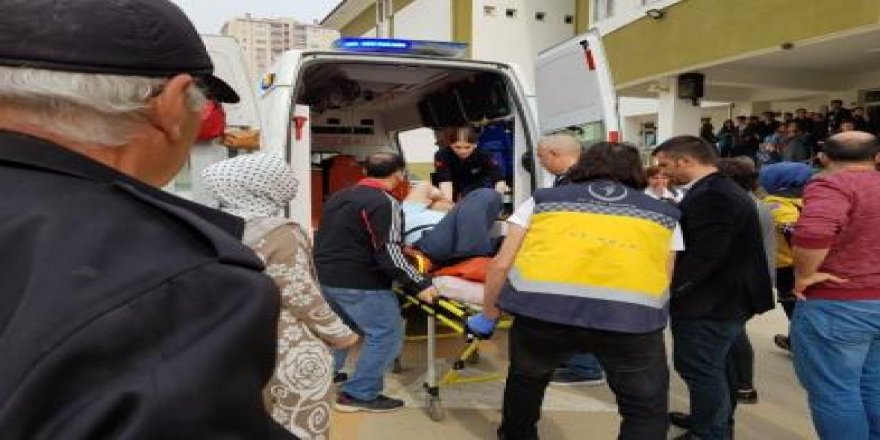 Polis, İlkokulda Dehşet Saçtı!