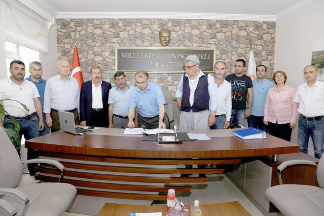 Proje sahipleriyle, Bireysel Sulama Sistemleri hibe sözleşmesi imzalandı