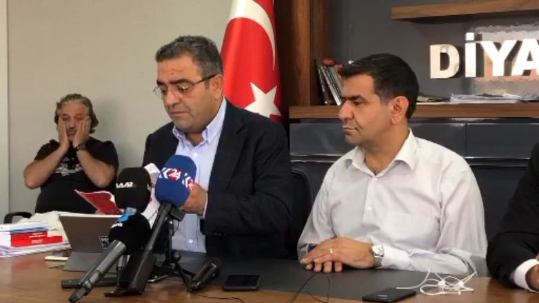 CANLI YAYIN...CHP İstanbul milletvekili Sezgin Tanrıkulu gündeme ilişkin açıklama yapıyor.