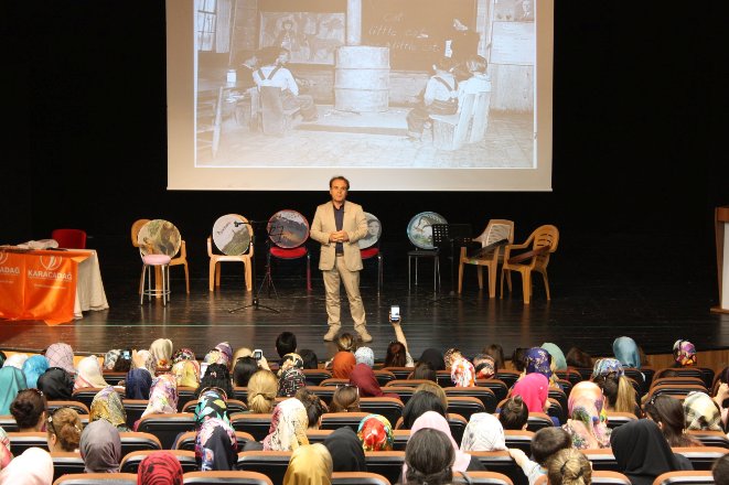 Eflatun Okulları’ndan "Doğru Bildiğimiz Yanlışlar" konferansı