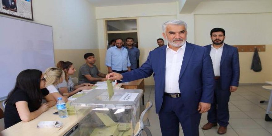 Bağımsız aday Yapıcıoğlu oyunu kullandı