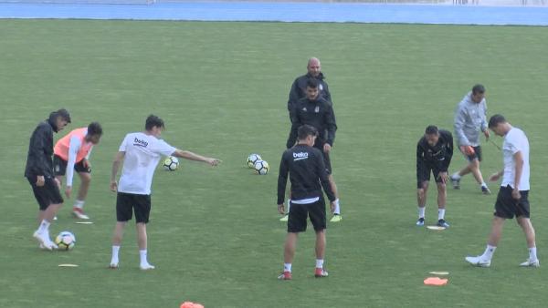 Beşiktaş'ın İdmanına Yağmur Engeli!