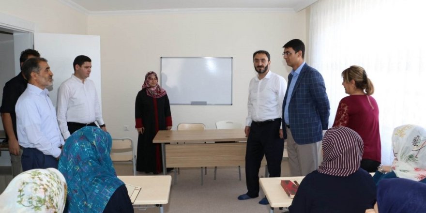 Diyarbakır’da 11 Katlı Yatılı Kız Hafızlık Kur’an Kursu Açıldı