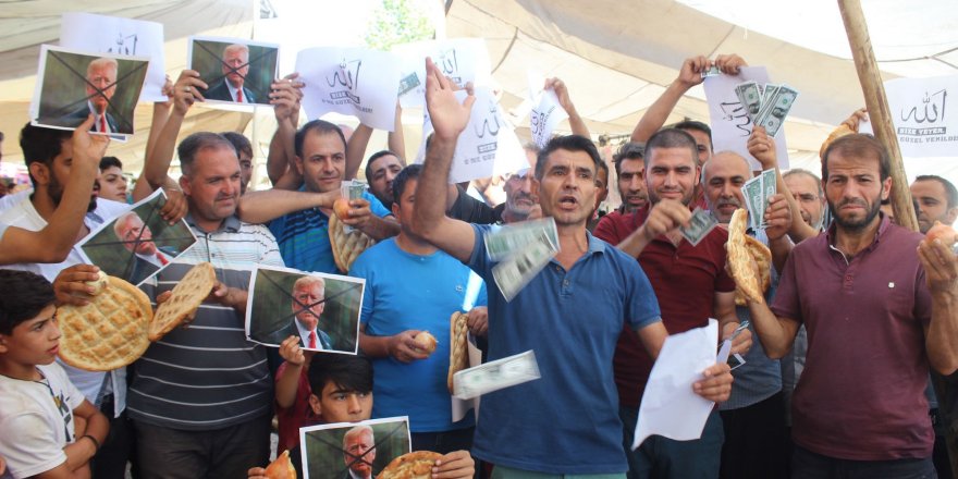 Siverek semt pazarı esnaflarından  dolar protestosu