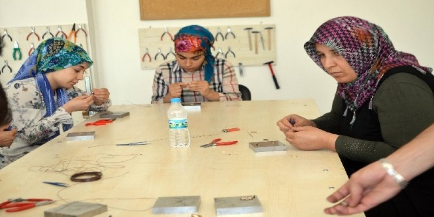 4 bin yıllık mesleği yaşatmak için çırak oldular