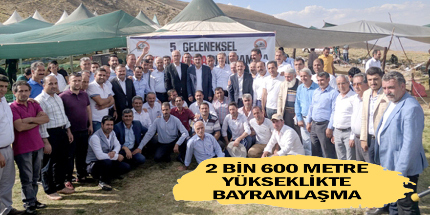 Dağın Zirvesinde Büyük Buluşma