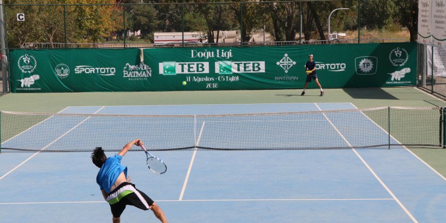 Batman'da tenis turnuvası