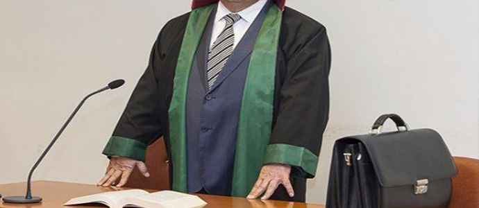 Avukat aidat isteyen kapıcıyı vurdu!