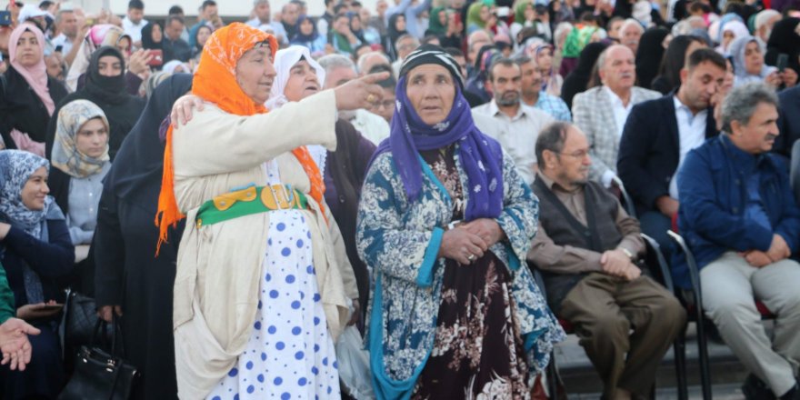 'Işık hadisesi' yoğun ilgiyle izlendi