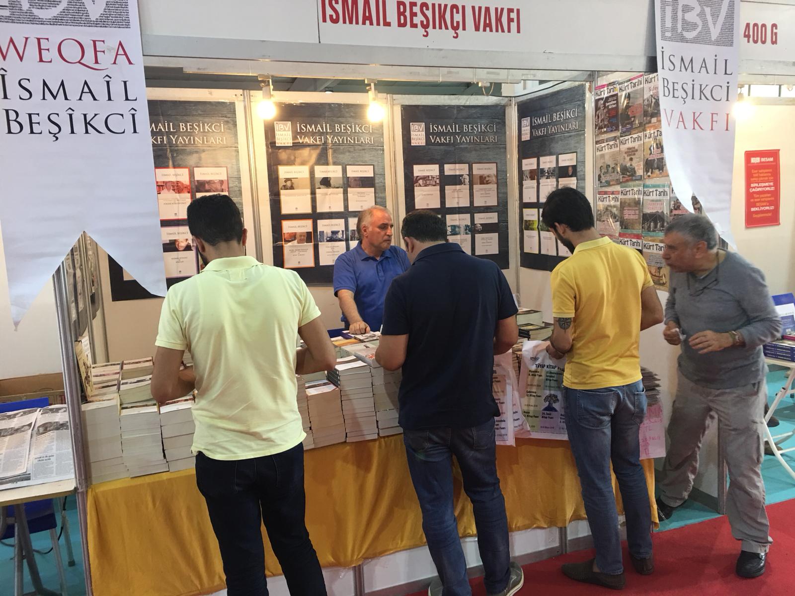 Diyarbakır Kitap Fuarı'na yoğun ilgi