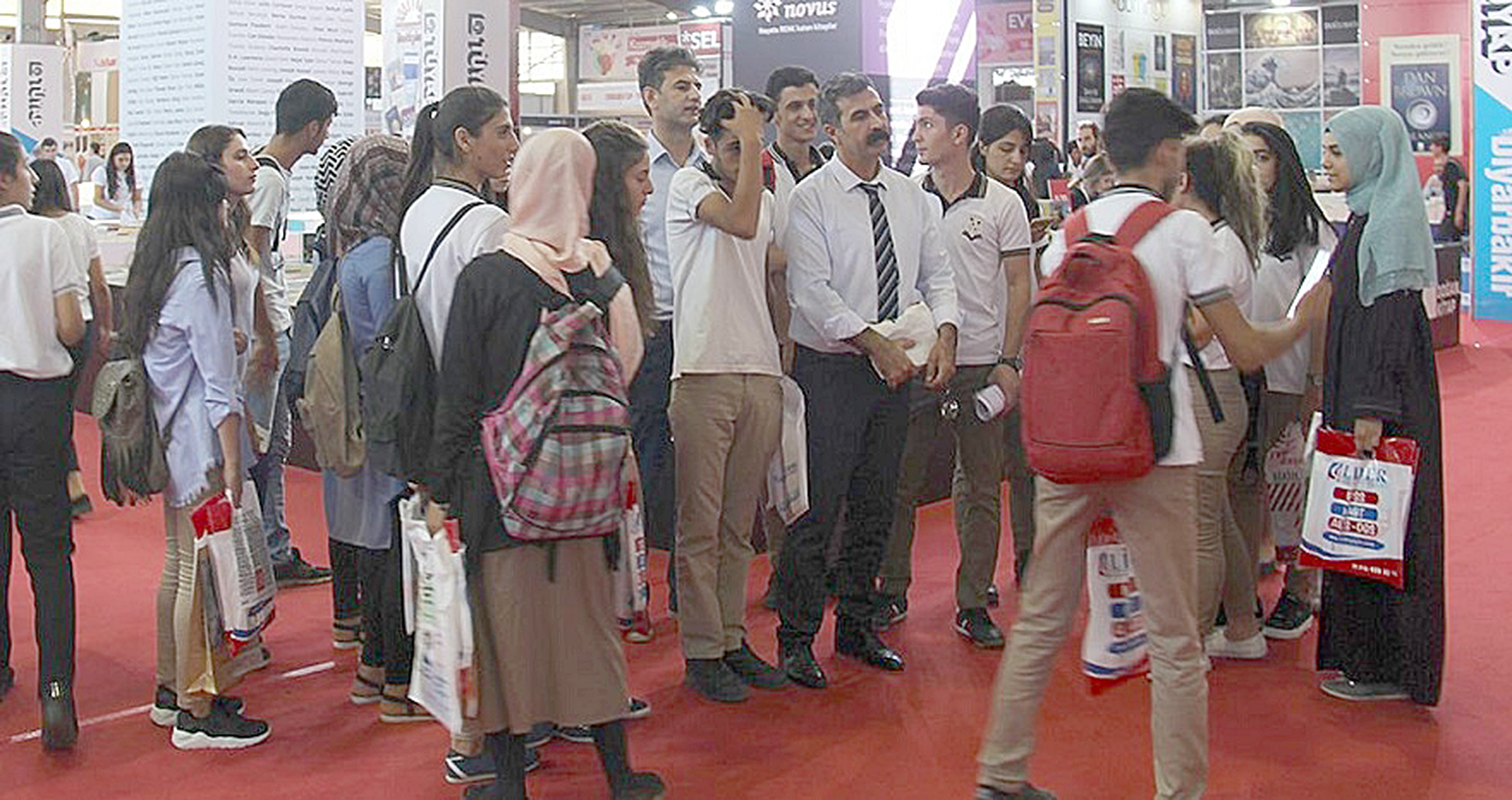 TÜYAP kitap fuarı Diyarbakır'de rekor kırdı!