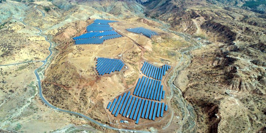 Batman'da çevre dostu güneş paneli tarlaları