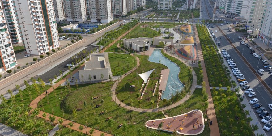 Kayyum neler yaptı?