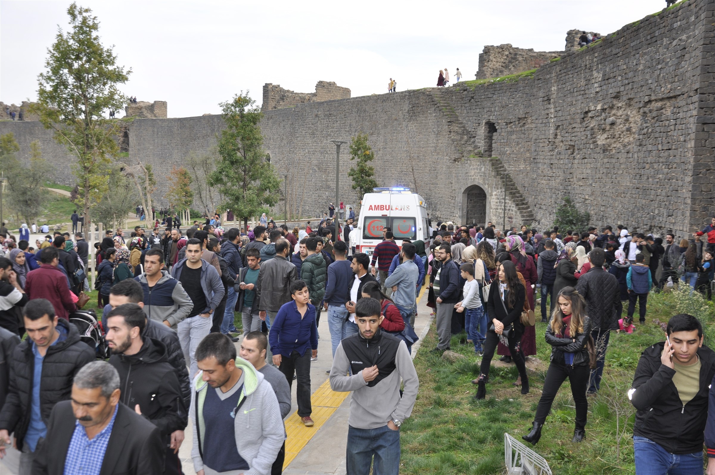 Surlardan düşen baba ve kızının durumu ağır