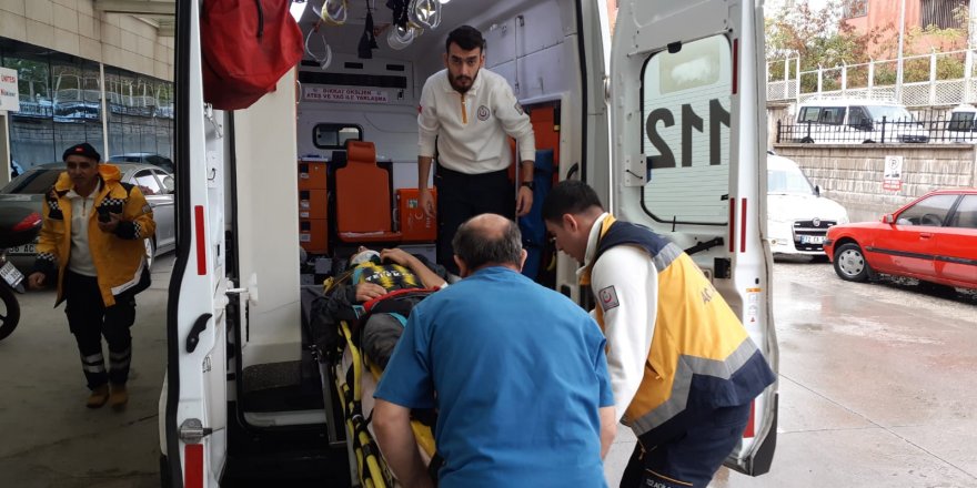 Siirt'te pikap devrildi: 6 yaralı