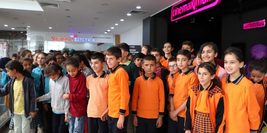 Mardin'de 14 bin öğrenci sinema ile buluştu