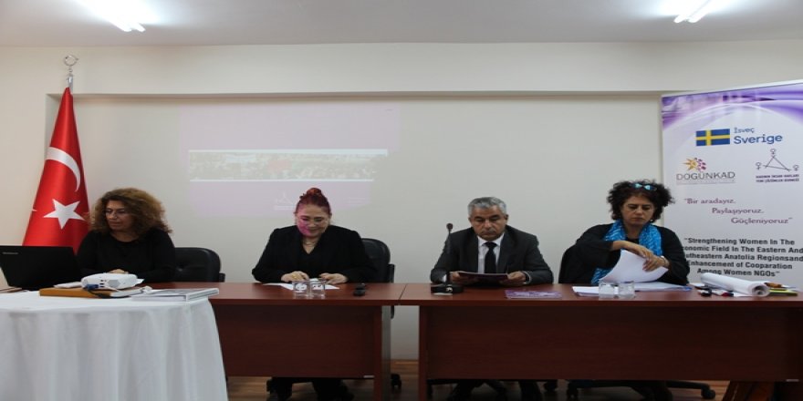 Kadınlardan toplumsal cinsiyet eşitliği semineri