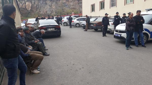 Otobüs'te yolculuk yaparken zırhlı araçtan gelen kurşunla hayatını kaybetti