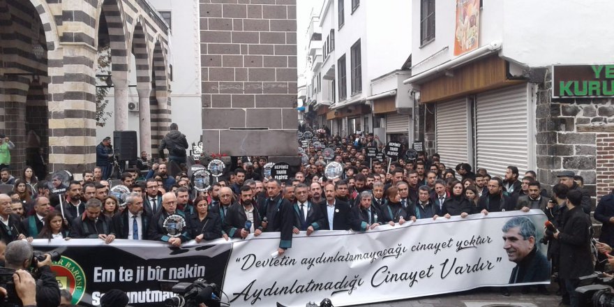 Elçi Dört ayaklı minare önünde anılıyor