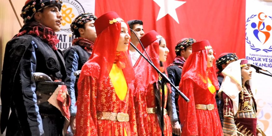 Öğrencilerden 4 dilli konser