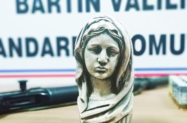 Tarihi eserleri satmaya çalışan zanlılar yakalandı
