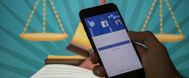 Canlı Yayında Atatürk'e Küfür Etti, Tepki Üzerine Özür Diledi