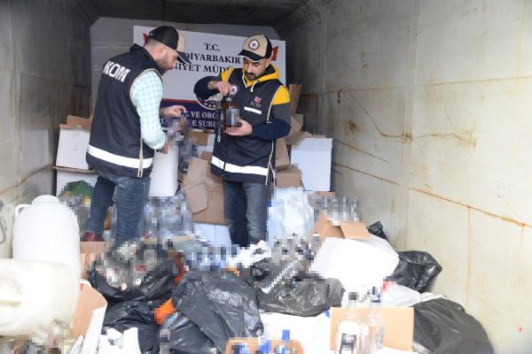 Diyarbakır'da 2 Bin Litre Sahte İçki Ele Geçirildi
