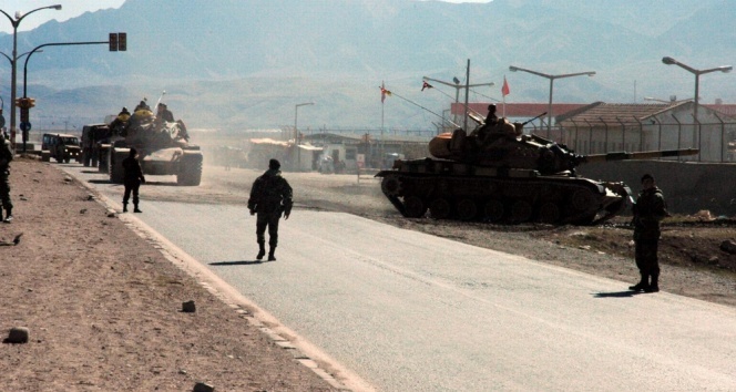 VİDEO- Lice'de operasyon: 3 gözaltı