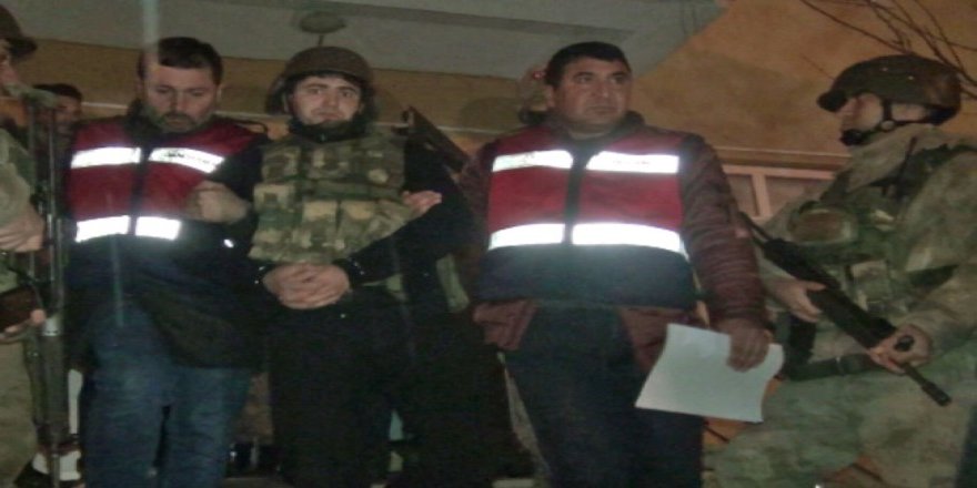 Eşi, kayınpederi ve kayınvalidesini öldürdüğü iddiasıyla tutuklandı